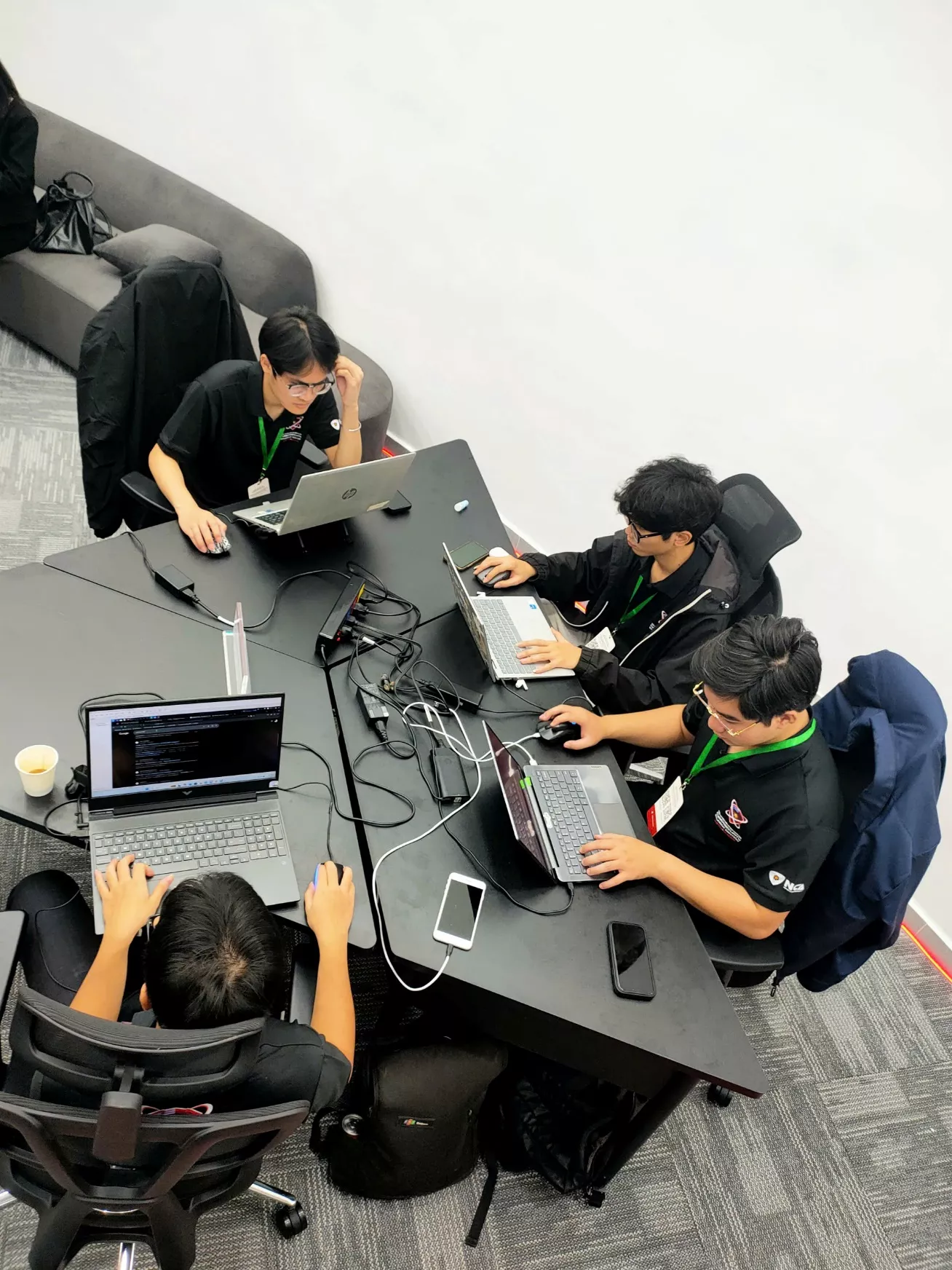 VÌ SAO NGÀNH THƯƠNG MẠI ĐIỆN TỬ TẠI ĐẠI HỌC THỦY LỢI LÀ LỰA CHỌN HÀNG ĐẦU CHO SINH VIÊN MỚI?